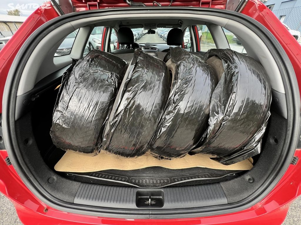 🚗 Kia Ceed 1.6CRDi KOUPENO V ČR odp. DPH - 15