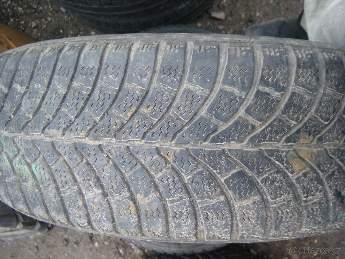 Pneu s disky,Mercedes,Mazda a jiné - 15