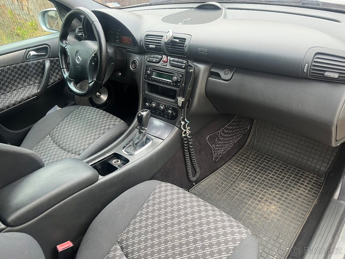 Mercedes-Benz C320 W203 (2002) – 6V - 15