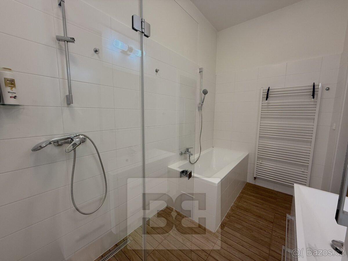 Pronájem bytu 3+1 106 m², Praha - Holešovice, ev.č. N08558 - 15