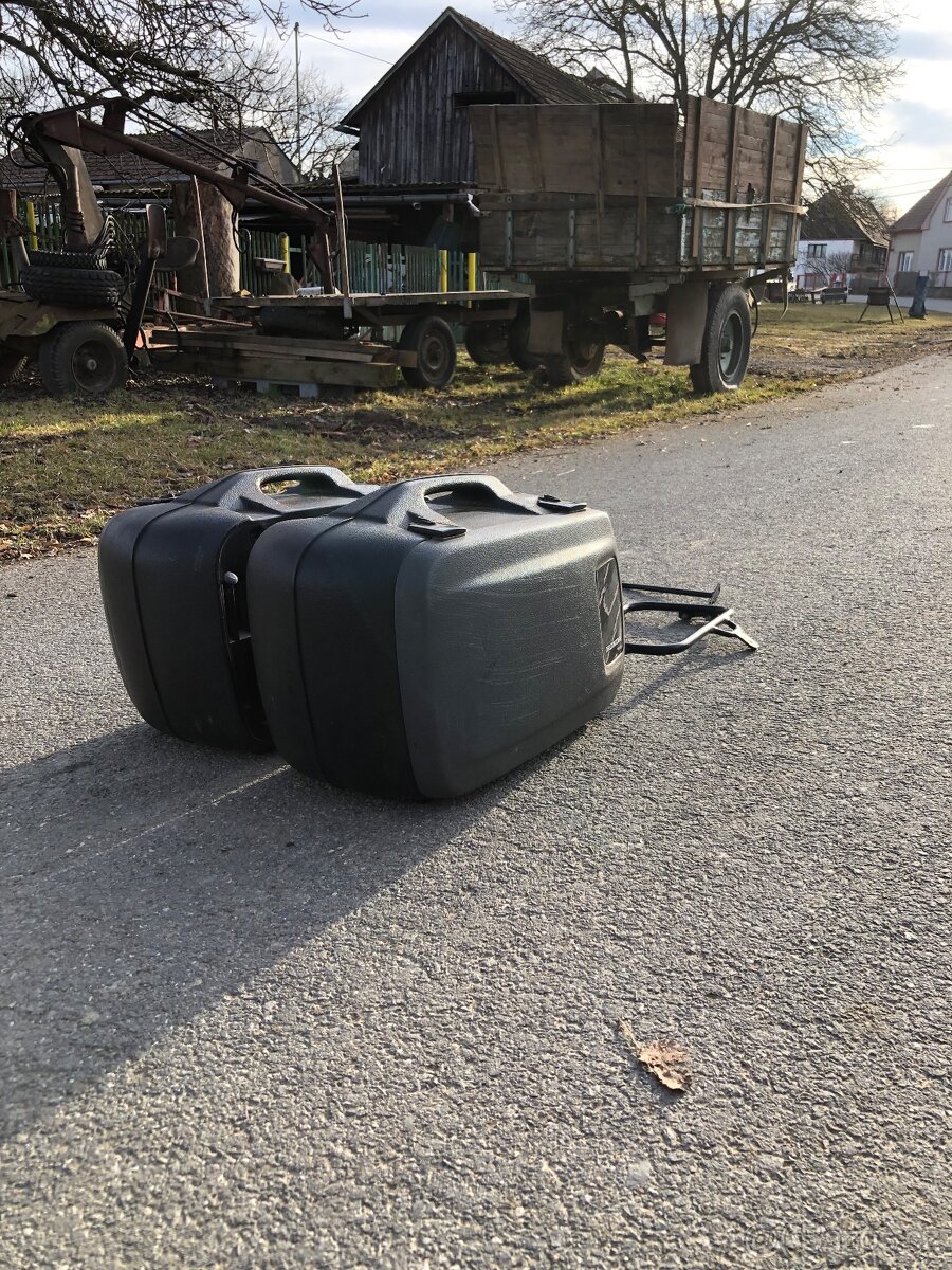 Suzuki xf 650 freewind - 15