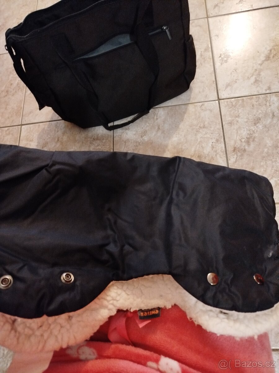 Sourozenecký kočár - 15