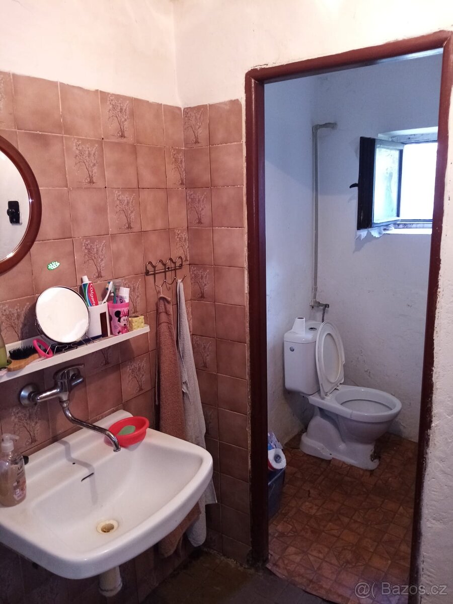 Rodinný dům na prodej - 15