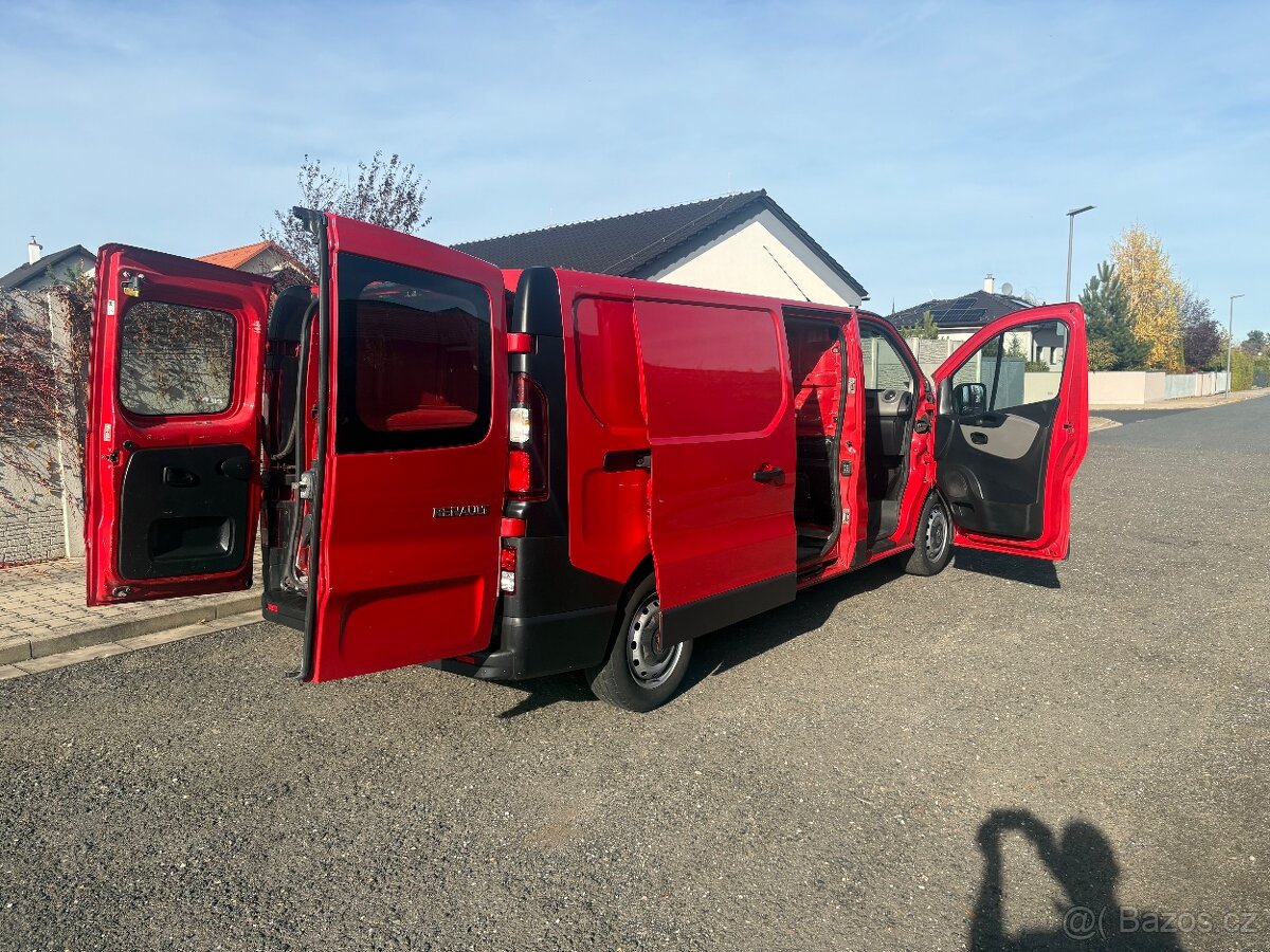 Renault Trafic long 1.6 DCI, 70KW 11/2017 175000km NOVÁ STK - 15