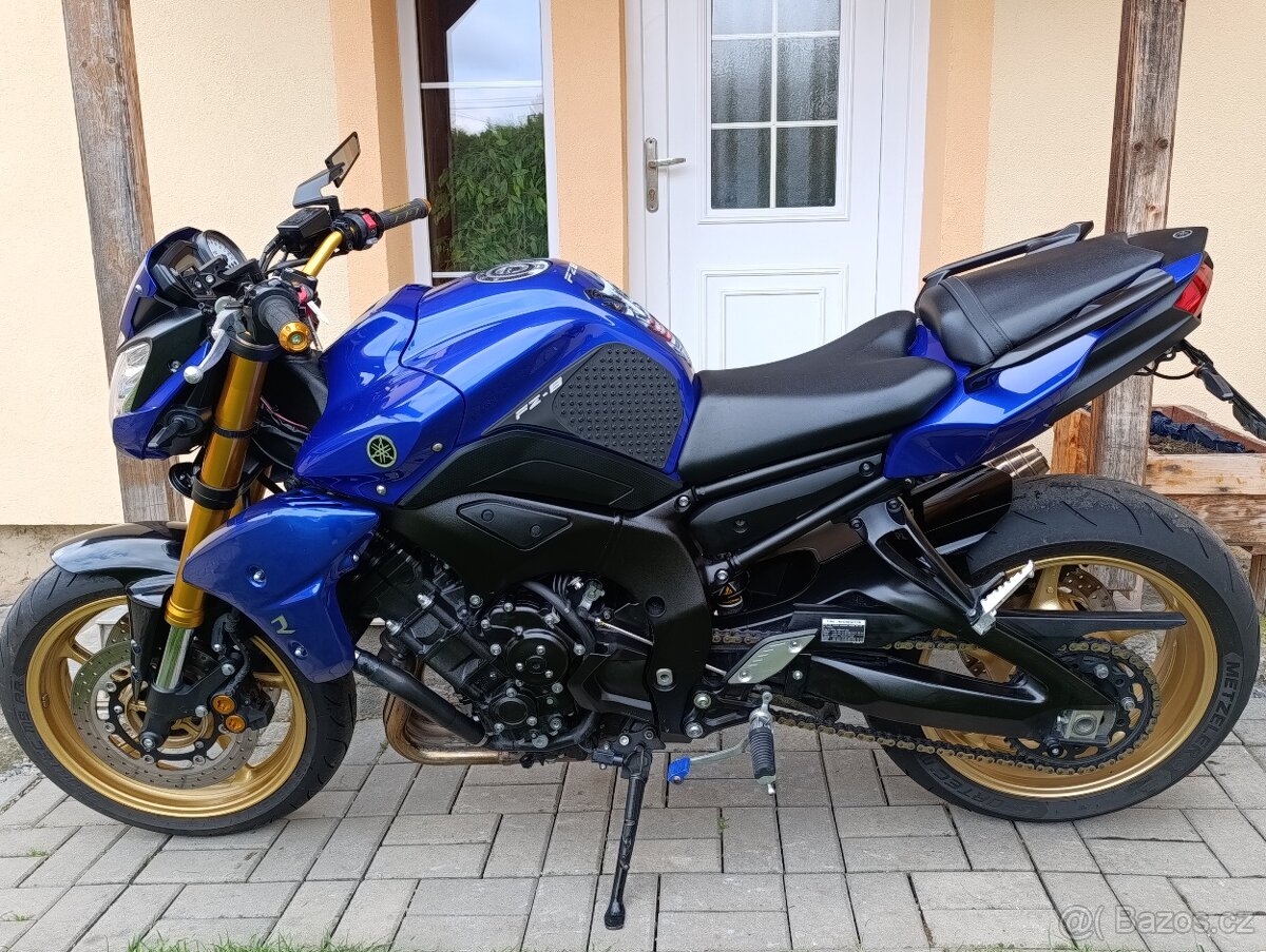 Yamaha FZ8 - 15