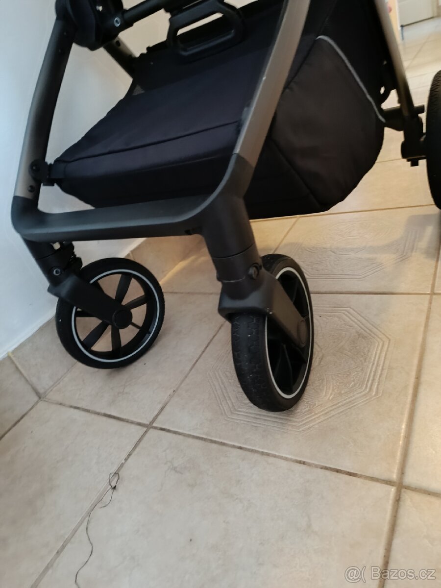 Kočárek Carrello Ultra - 15