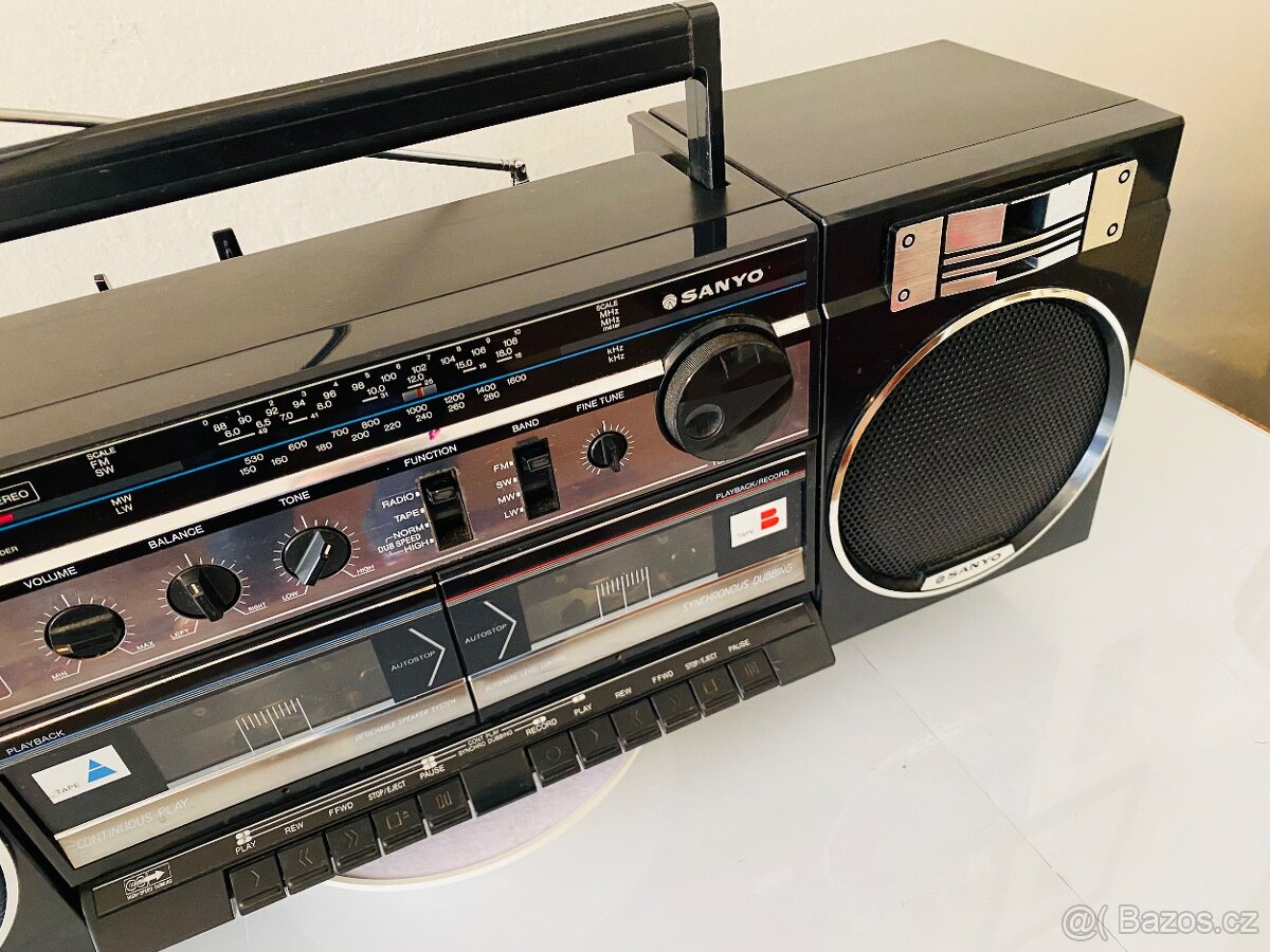 Radiomagnetofon Sanyo M W170l, rok 1987 - 15