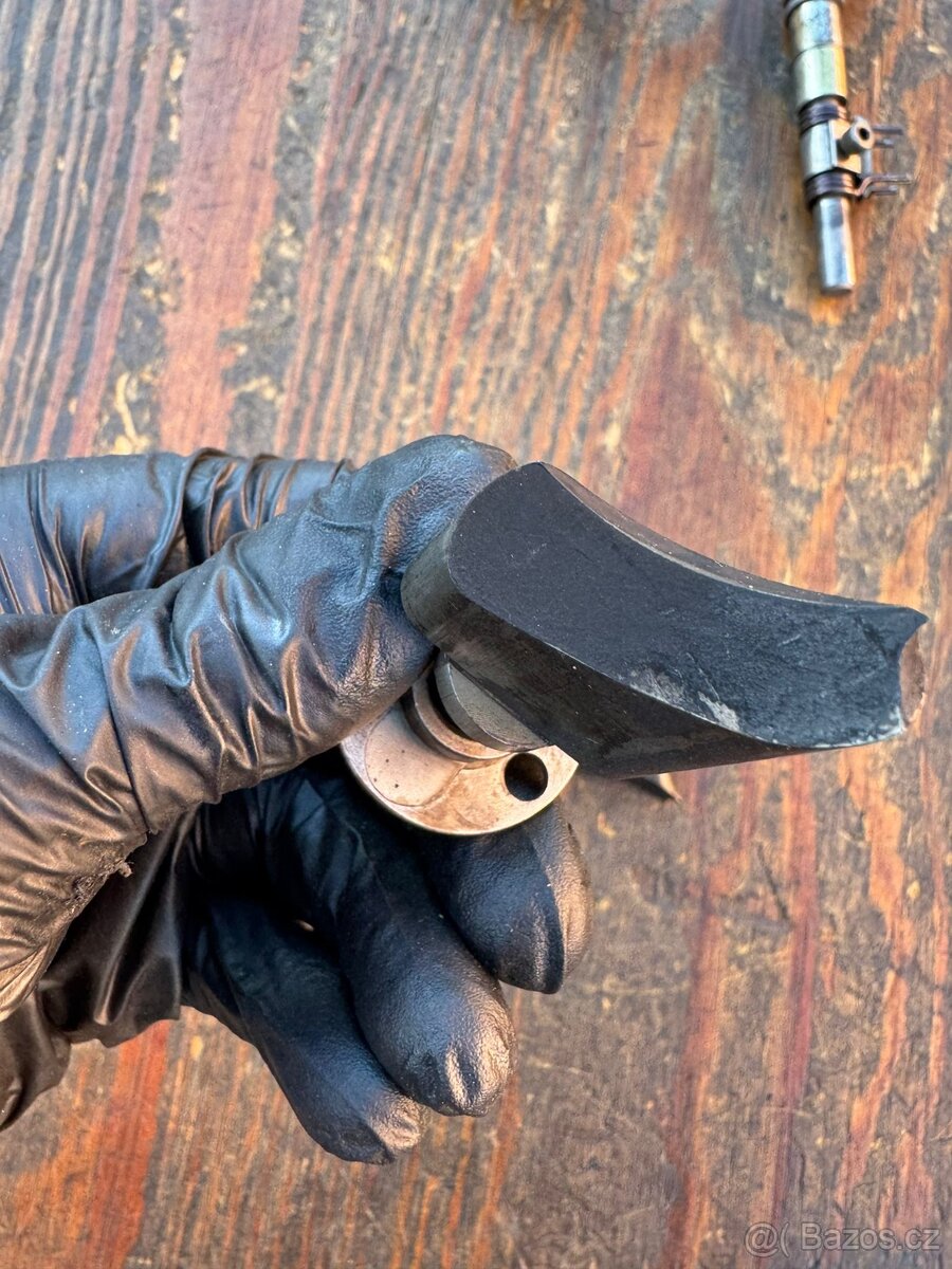 Kompletní výfukový ventil válec ovládání Yamaha YZ 125 - 15