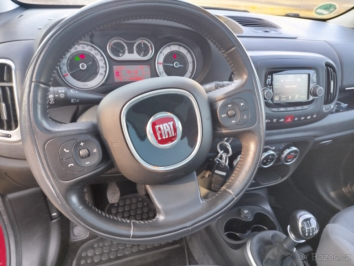 Fiat 500L lounge panorama - 15