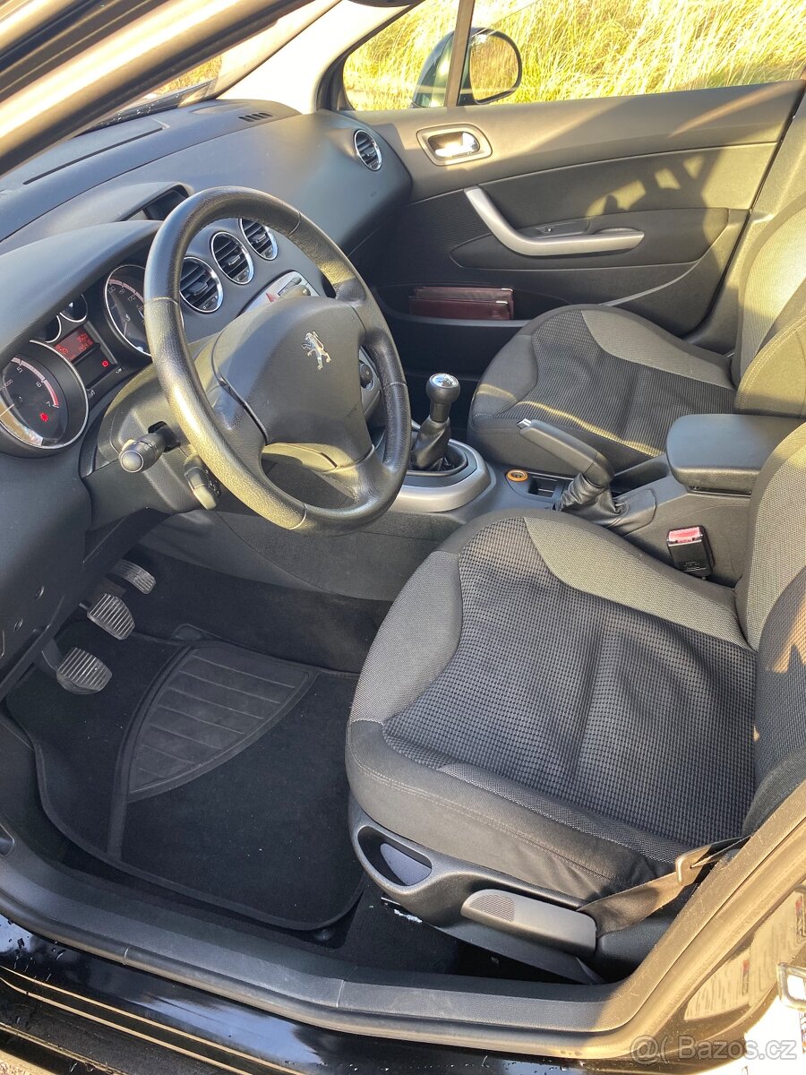 PEUGEOT 308 ROK 2008 1.6i 88kW BENZÍN + LPG - 15