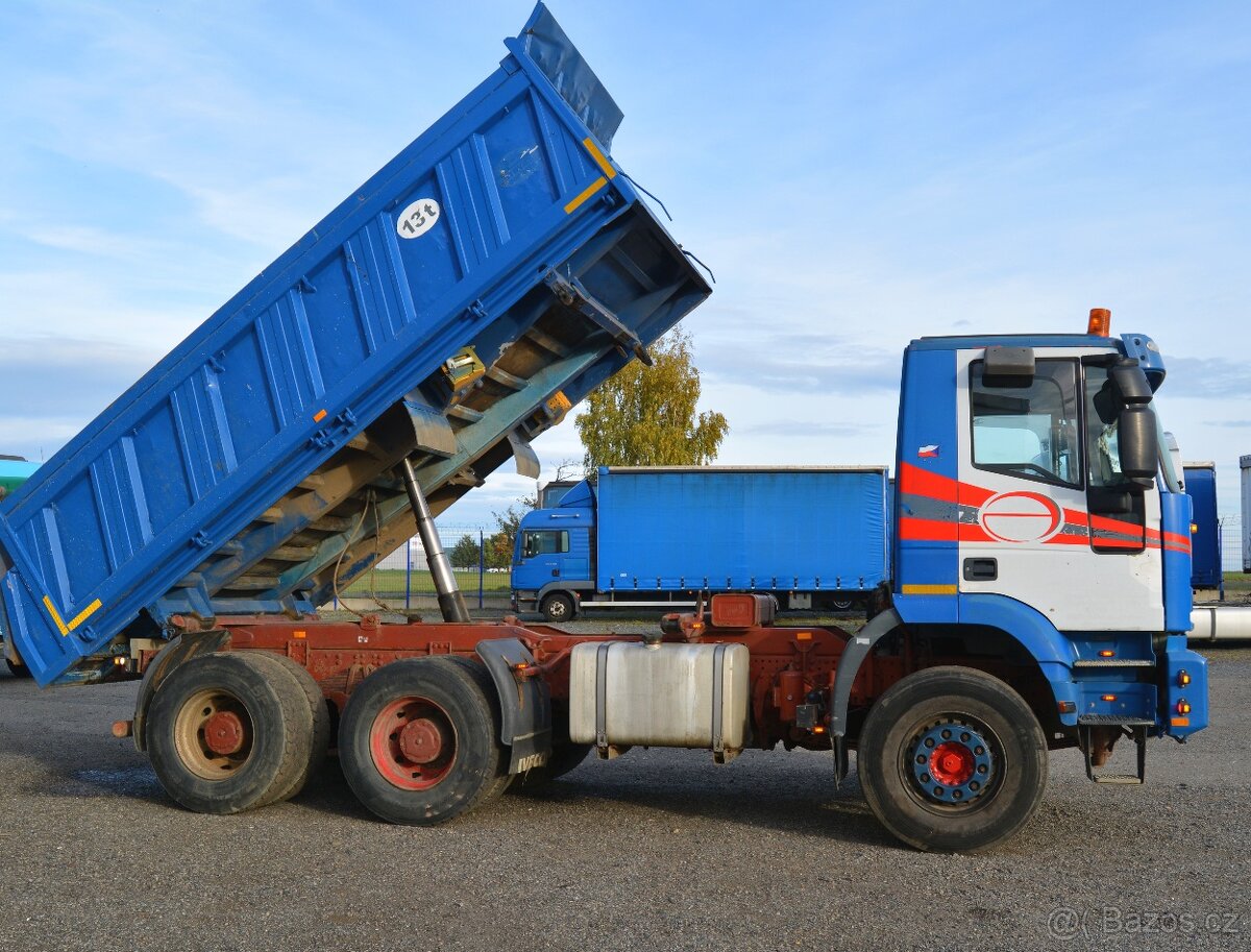 IVECO MP 260 Euro Tracker 6x4 sklápěč - 15