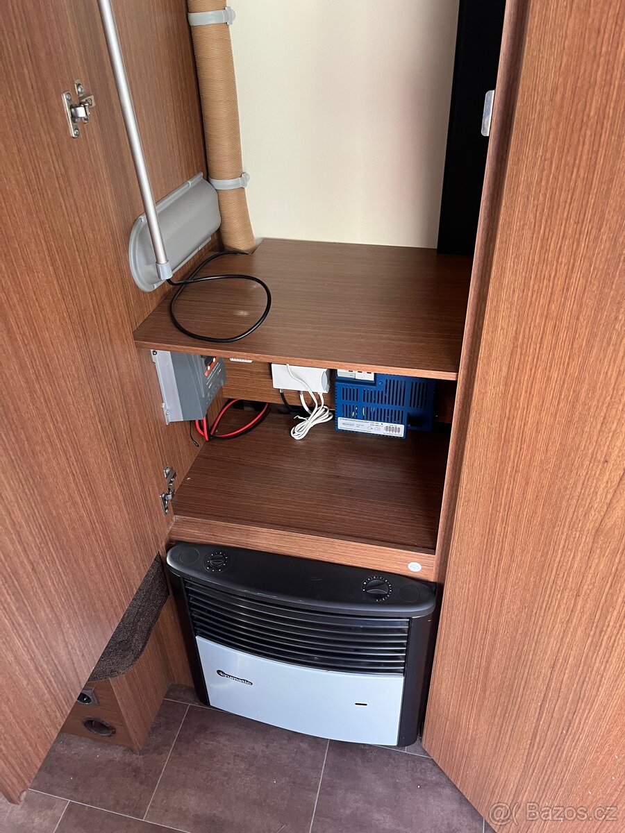 Karavan bürstner Averso 410 TS - 15