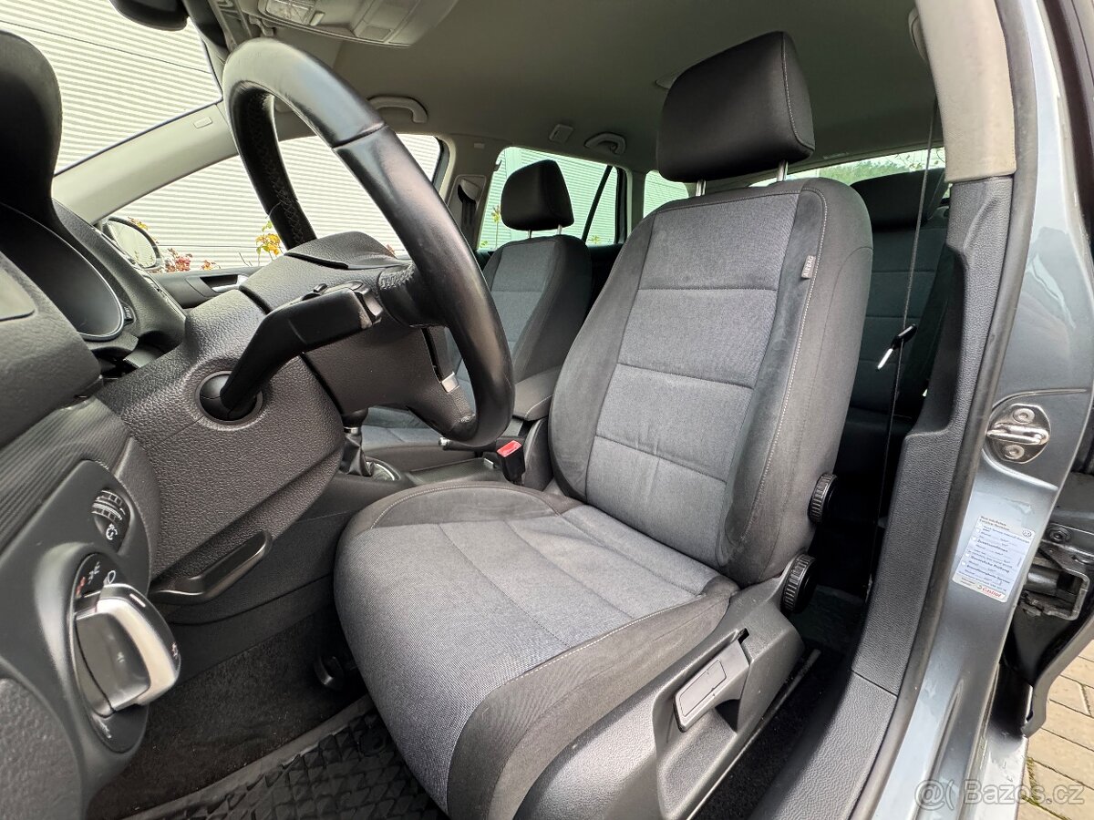 VW Golf VI 1.6TDI 77KW Style,Výhřevy,Senzory,Tažné,Digi AC - 15