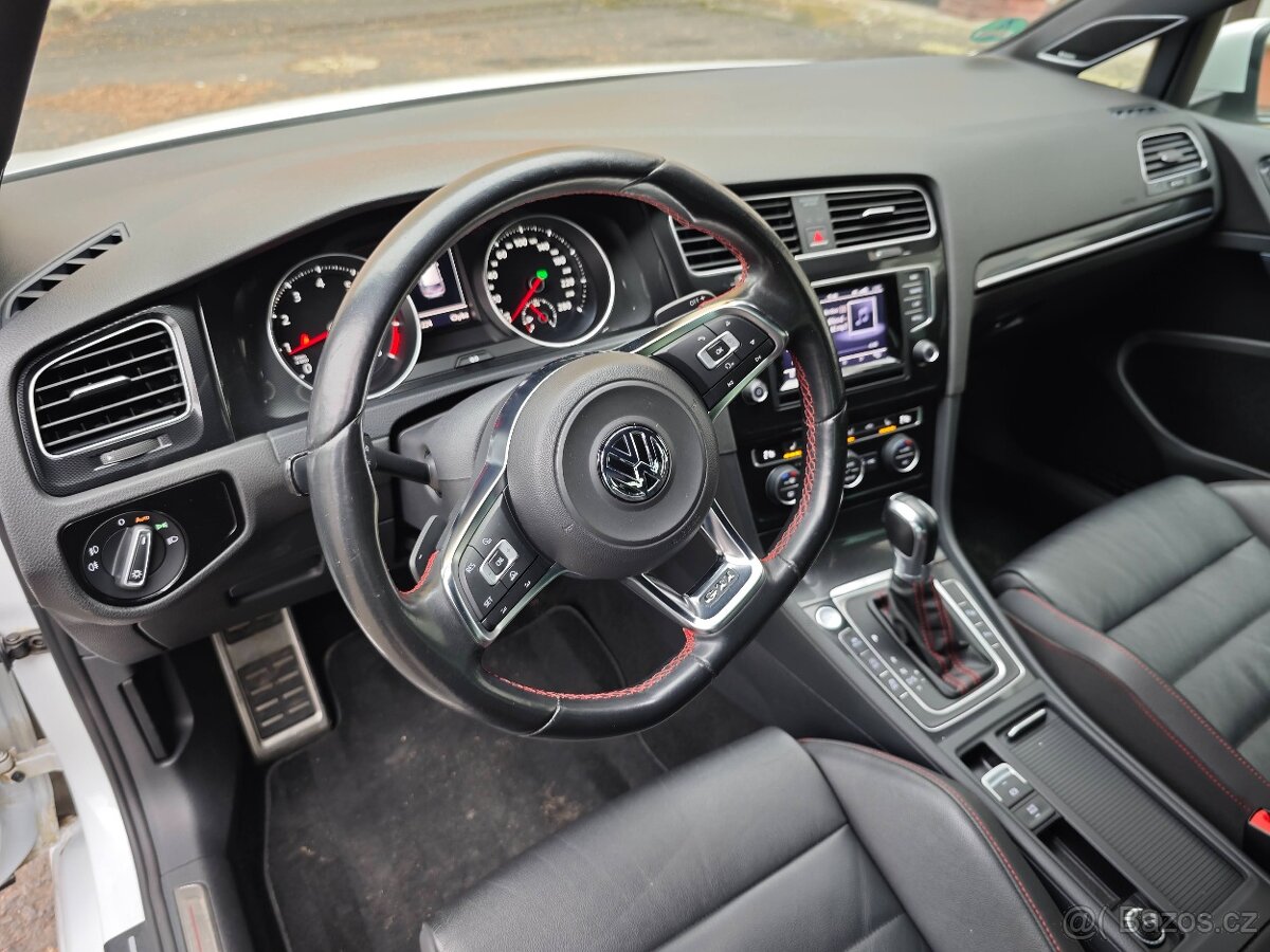 Prodám VW Golf 7 GTI Performance 2014 NOVÁ CENA - 15