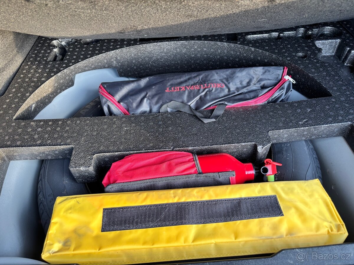 Peugeot 2008, 1.2 VTi 60kw - 15