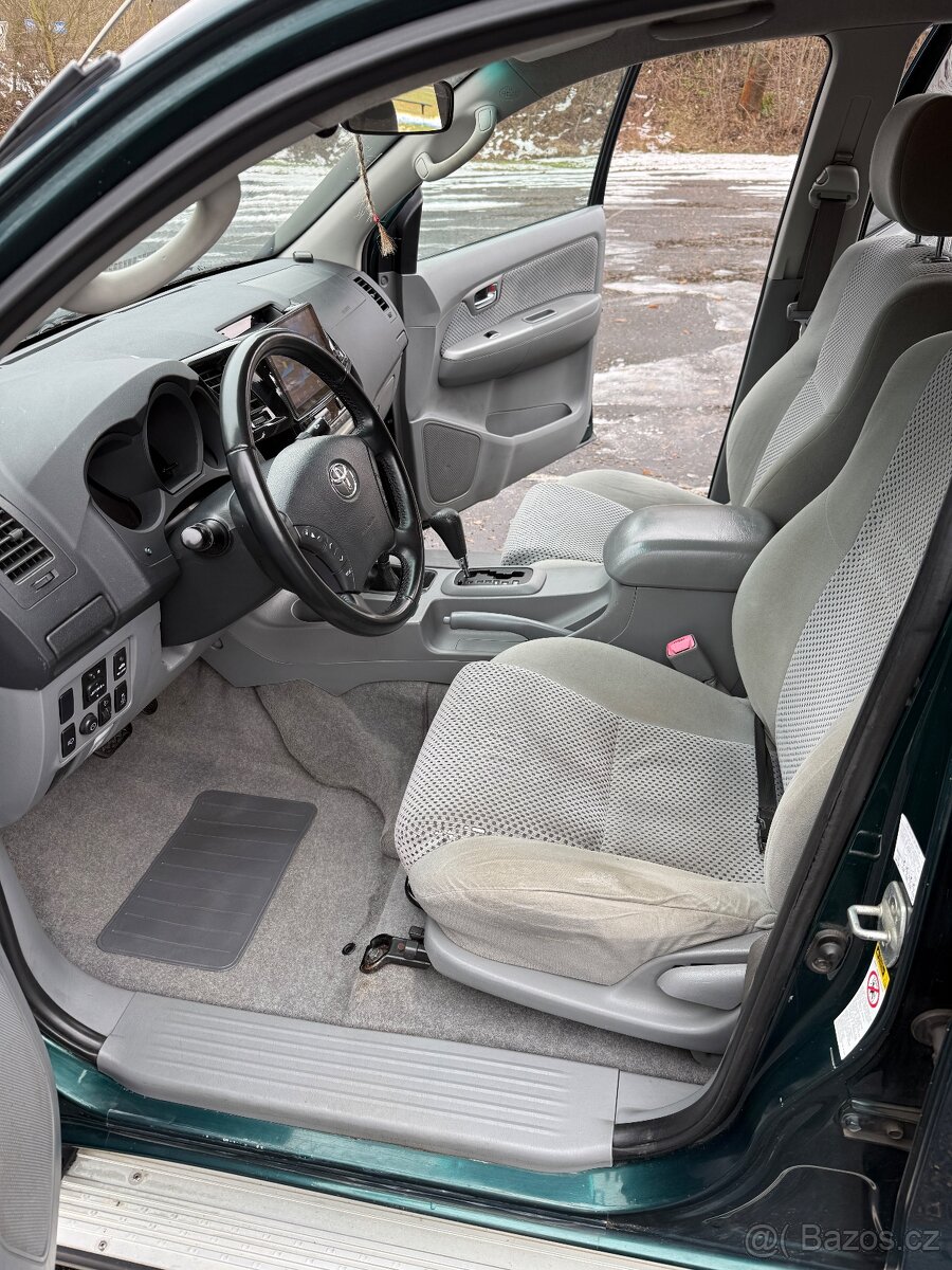 Toyota Hilux 3.0 - 15