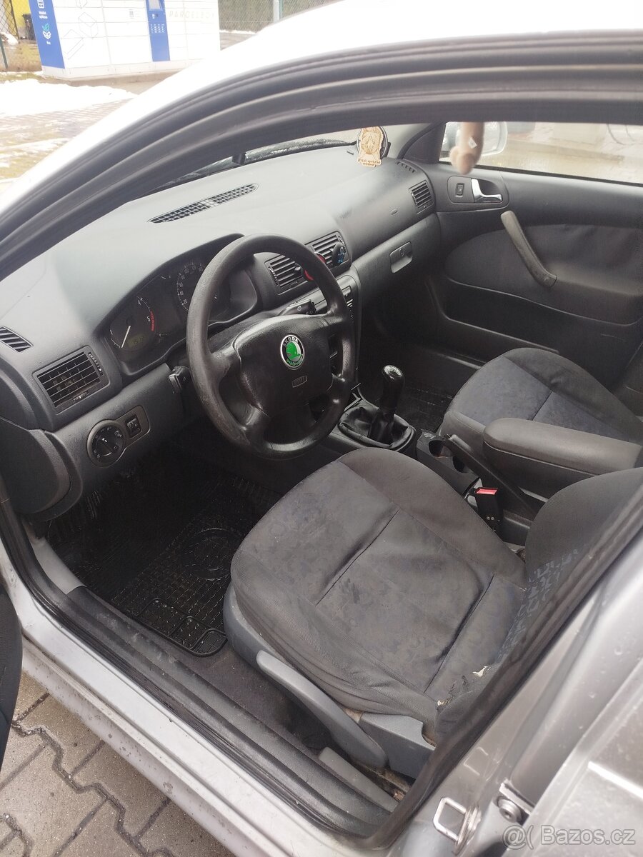 Škoda Octavia I Combi + 5. Dveře - 15