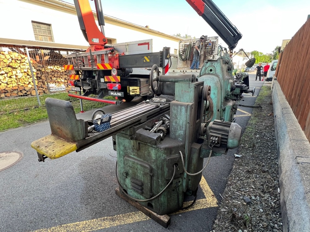 Soustruh malý - výrobce Eilgang, Schmierung - 15