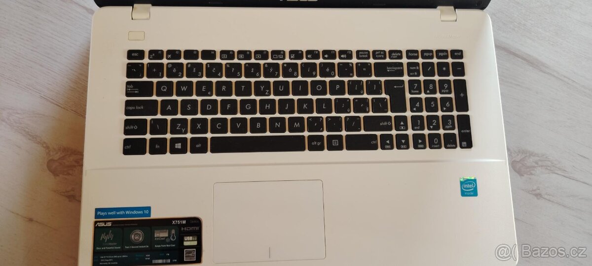 Asus X751M pěkný stav, HDD 1TB , 17,4´',nabíječka - 15
