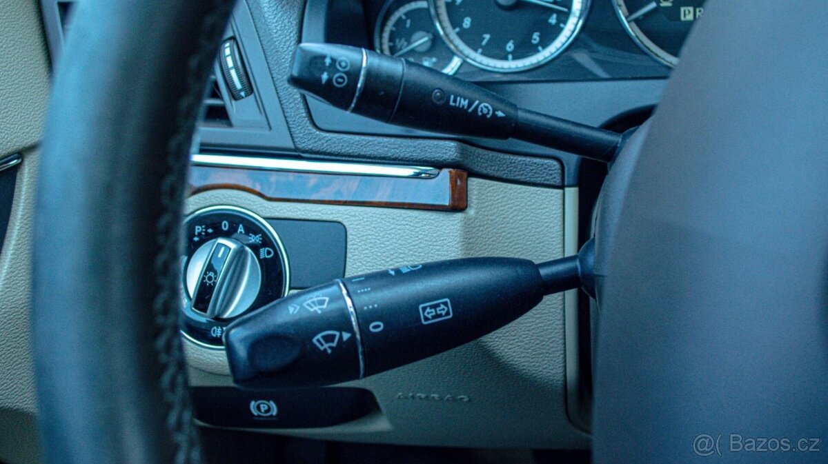 Mercedes-Benz E trieda Kupé 350 CGI Blue - 15