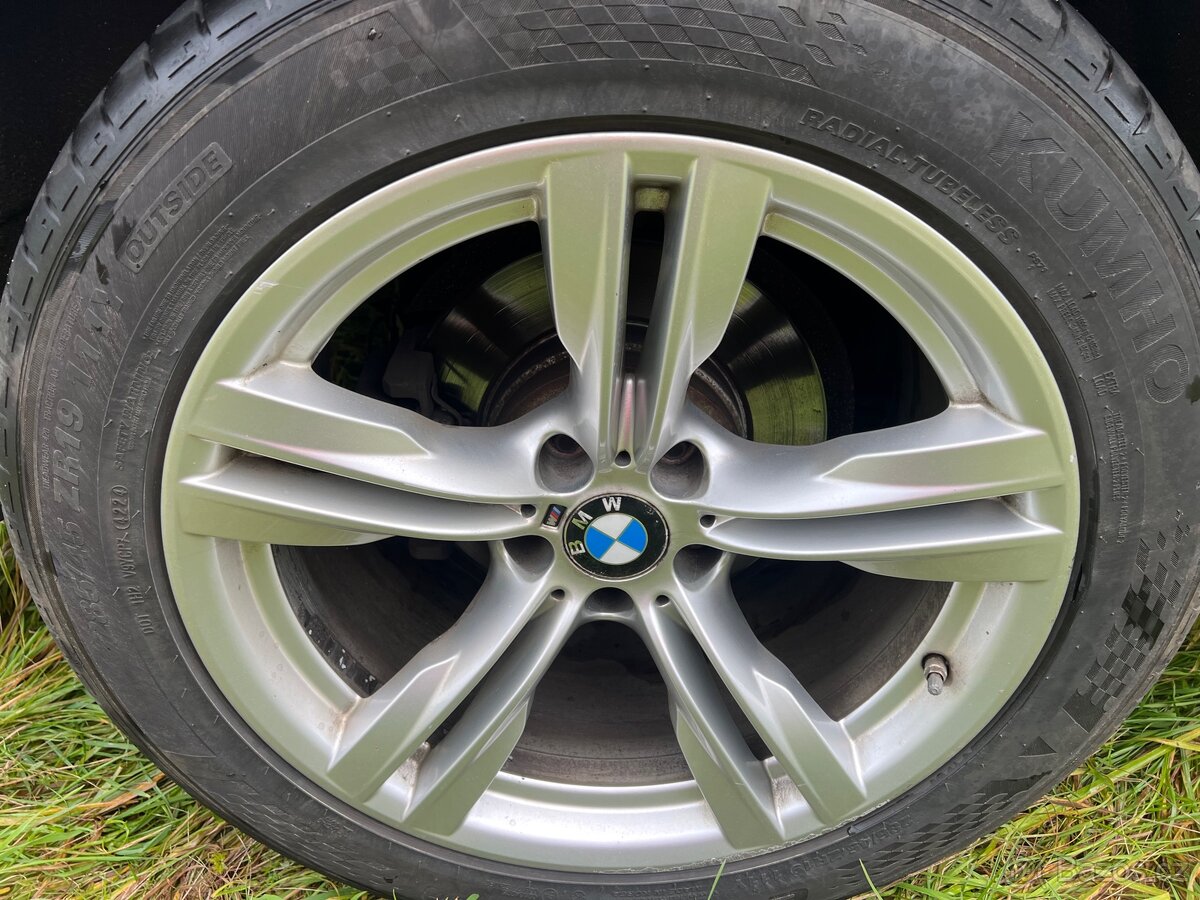 BMW X5 F15 3,0D X Drive - 15