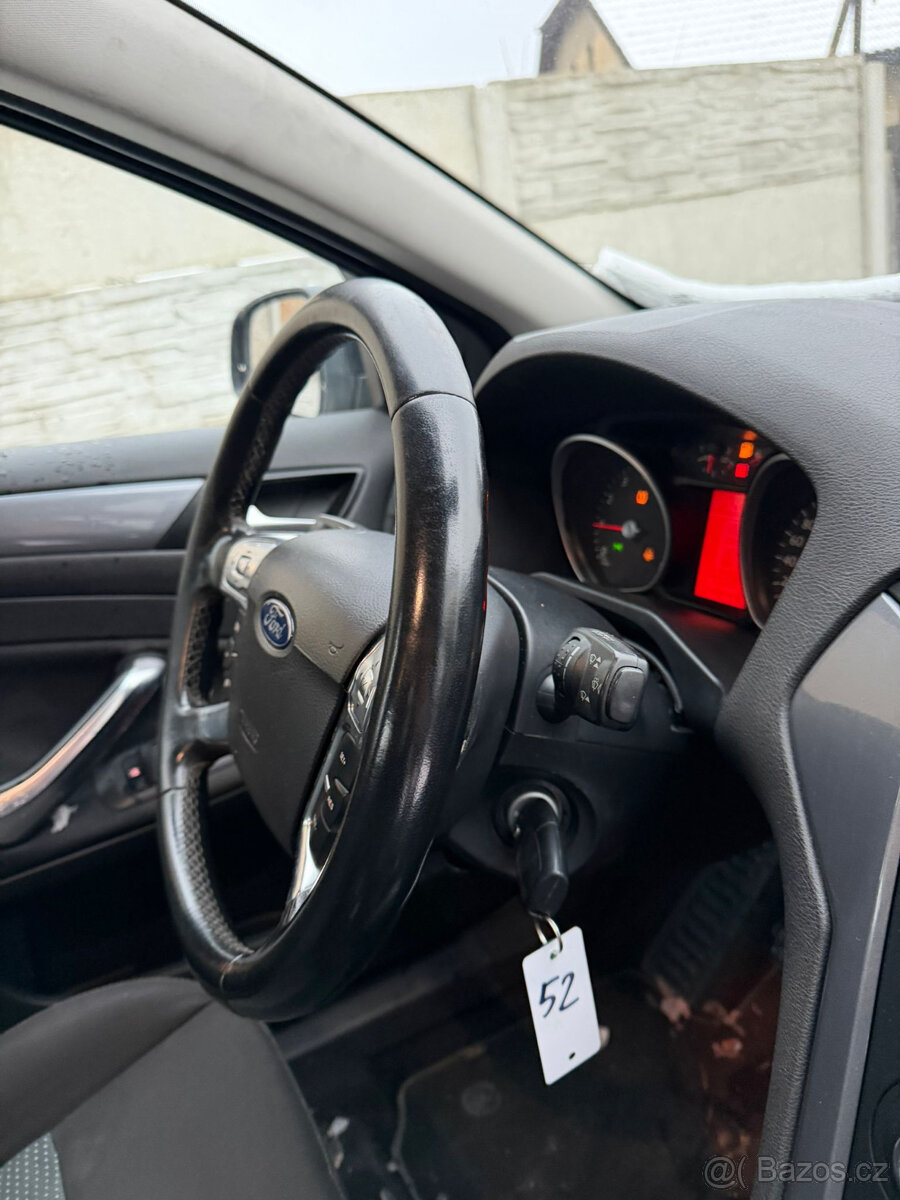 Ford Mondeo 1.6i TOP STAV - 15