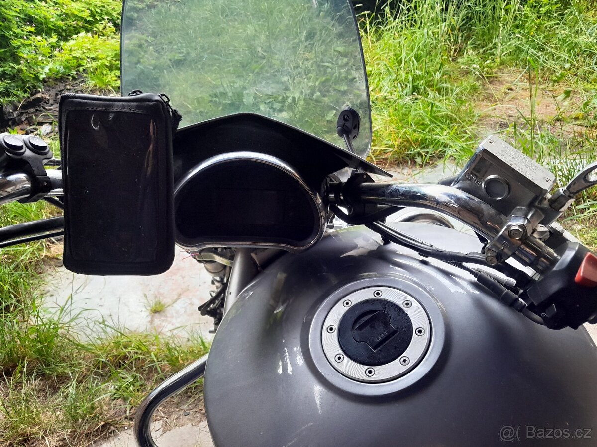 AQUILA Hyosung GV 650 - 15