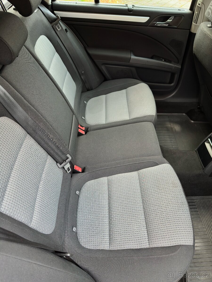 Škoda Superb II 2.0 TDI (2010) - 15
