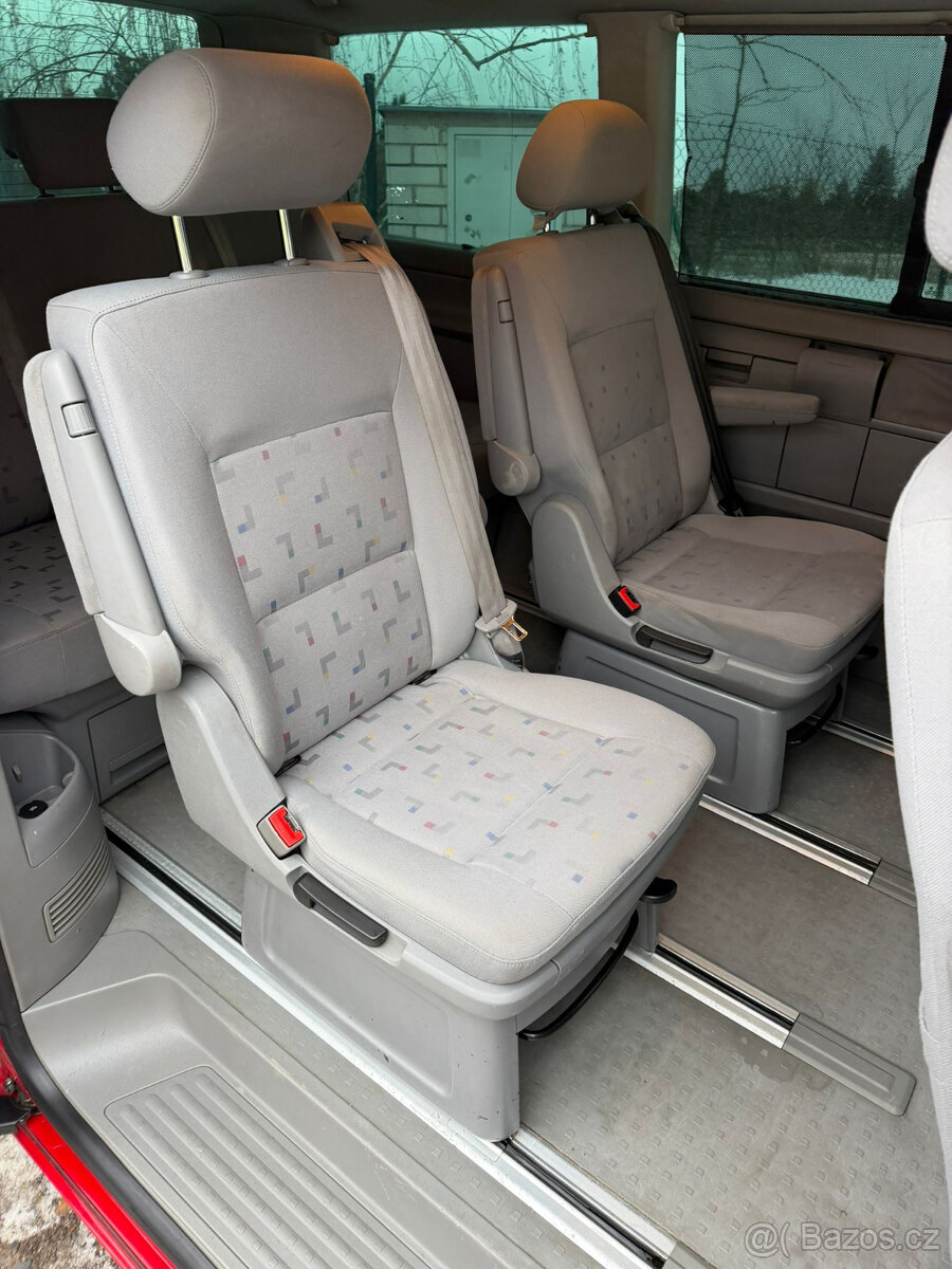 Volkswagen Multivan 2.5 TDI | 7 míst | Webasto | Bez koroze - 15