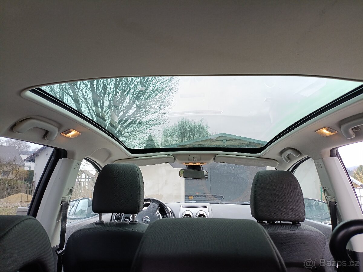 Nissan Qashqai+2 4x4 - 15