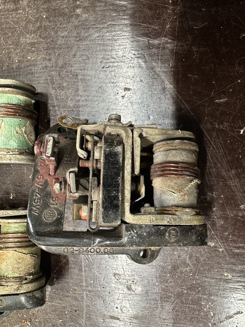 Predám regulátor napatí k zapalovani JAWA ČZ 175 250 350 - 15