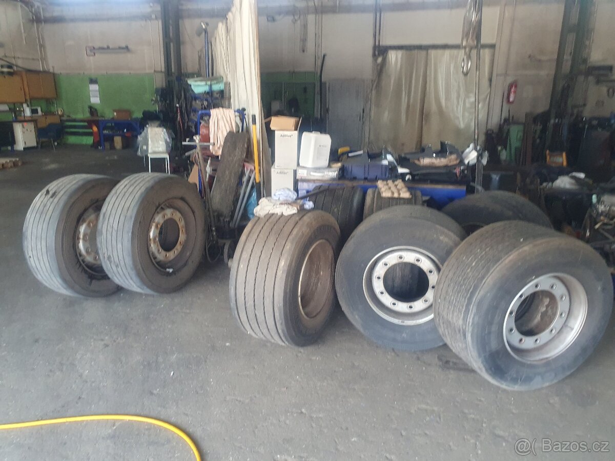 Plachtový návěs SCHMITZ CARGOBULL LowDeck - 15