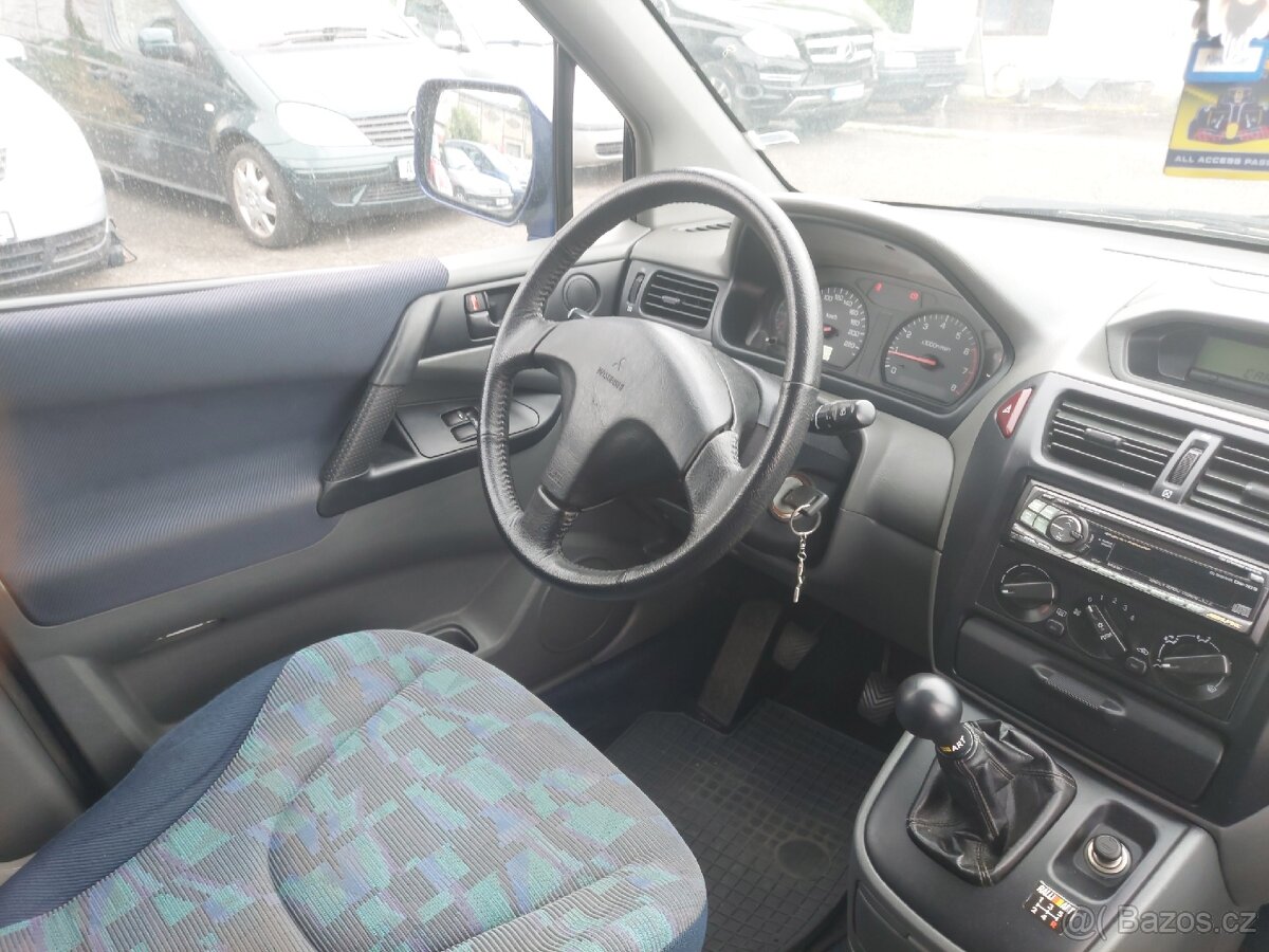 Mitsubishi Space Runner - 15