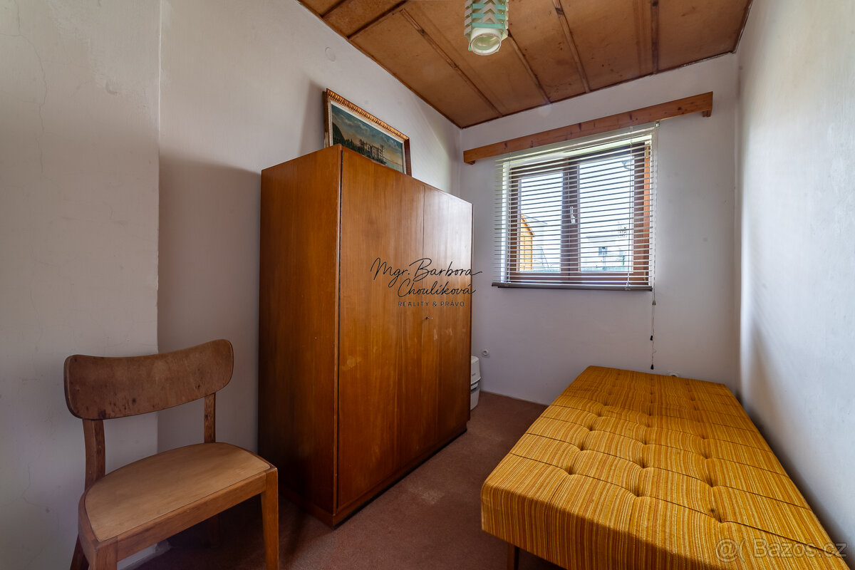 Prodej chaty s možností přestavby na rodinný dům se zahradou - 15