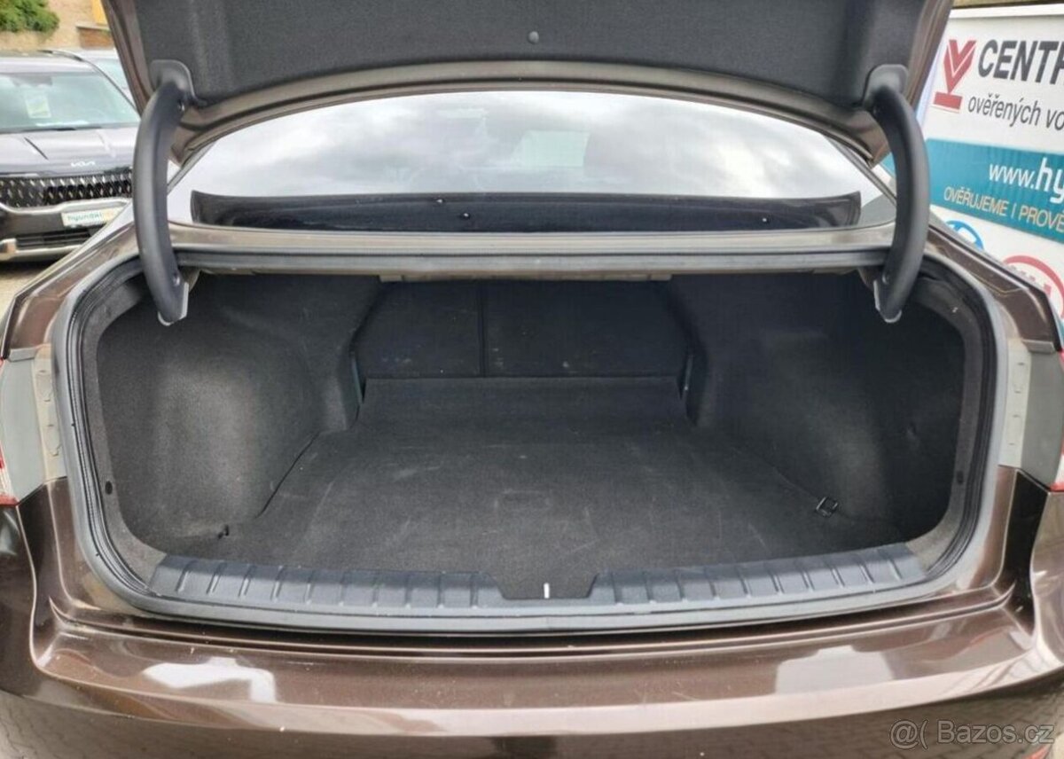 Hyundai i40 1.7-NOVÁ SPOJKA-AUT.KLIMA - 15