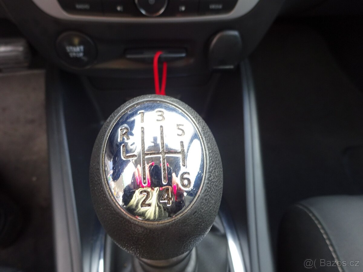 Renault Mégane 1,2 TCE, 1 MAJITEL,GARANCE KM - 15