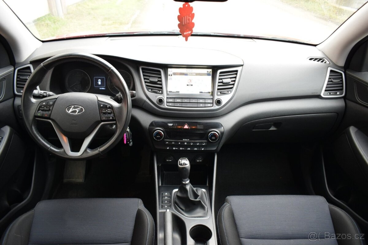Hyundai Tucson 1.6 GDi/NAVI/KAMERA/MANUÁL/AC/ - 15