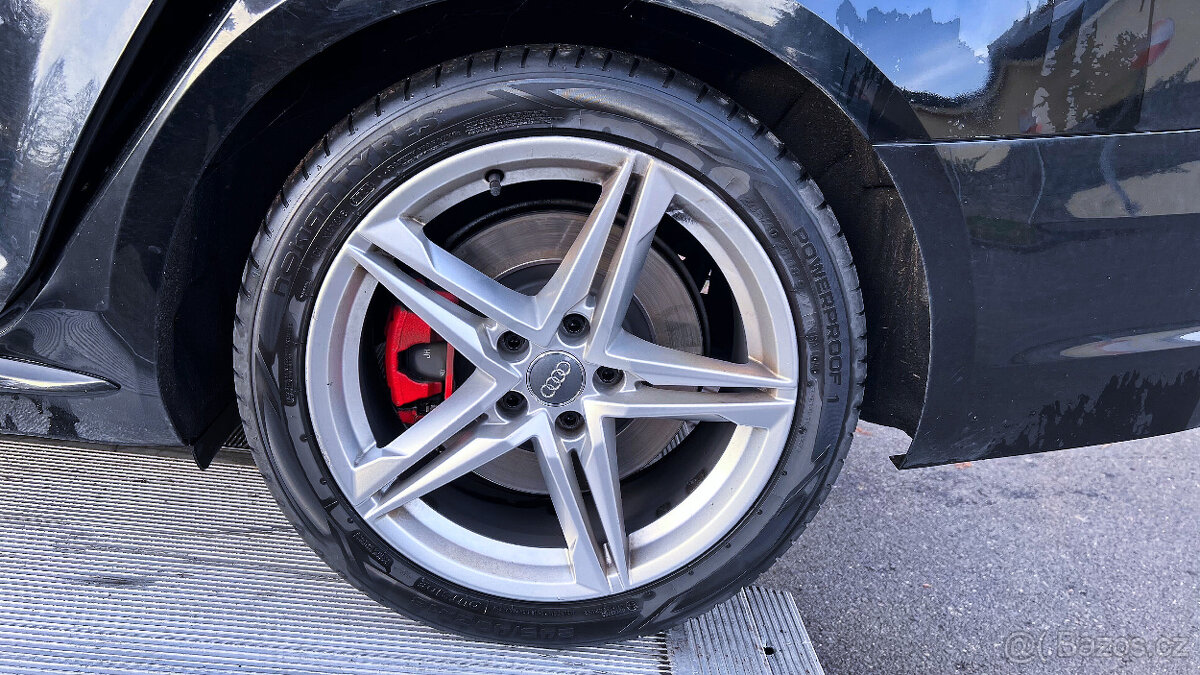 Vůz na díly Audi A4 B9 8W S-Line avant 2017 CRTC RHU LY9B - 15