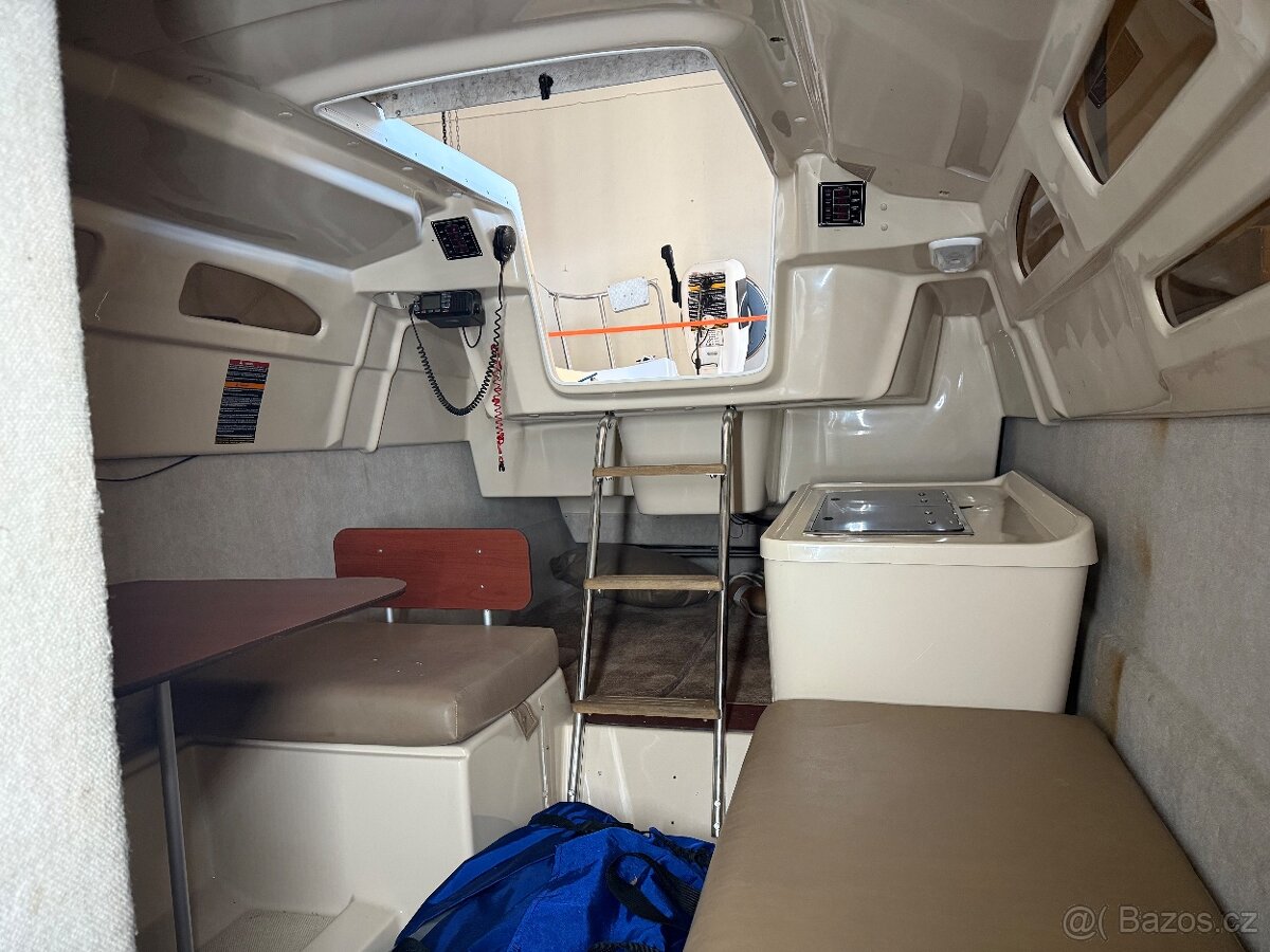 🛥️ Motorsailer MacGregor 26M – plachetnice + Mercury 2012 - 15