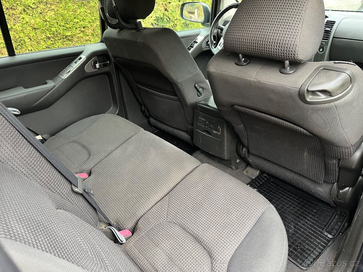 Nissan Pathfinder 2.5 128kw 4x4 7míst - 15