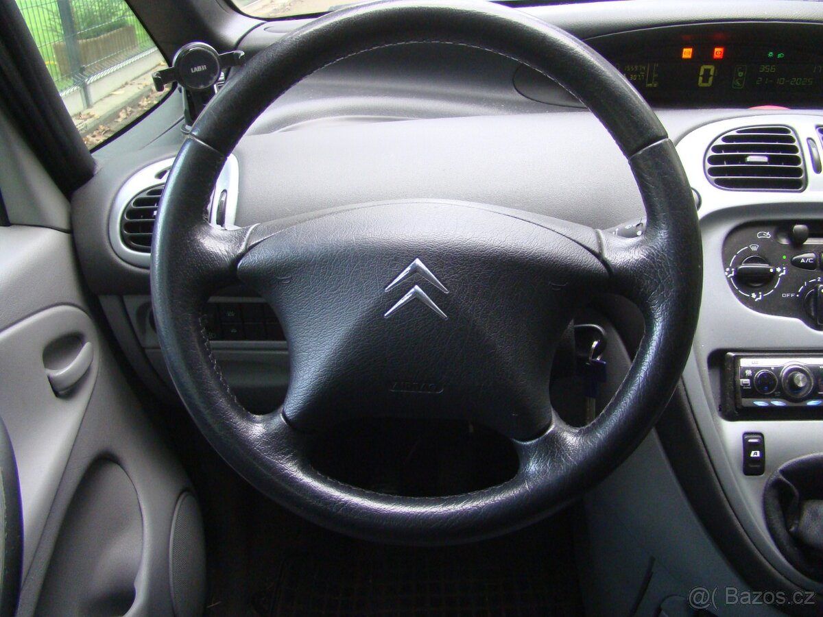 Citroën Xsara Picasso 1.6i ČR KLIMA - 15
