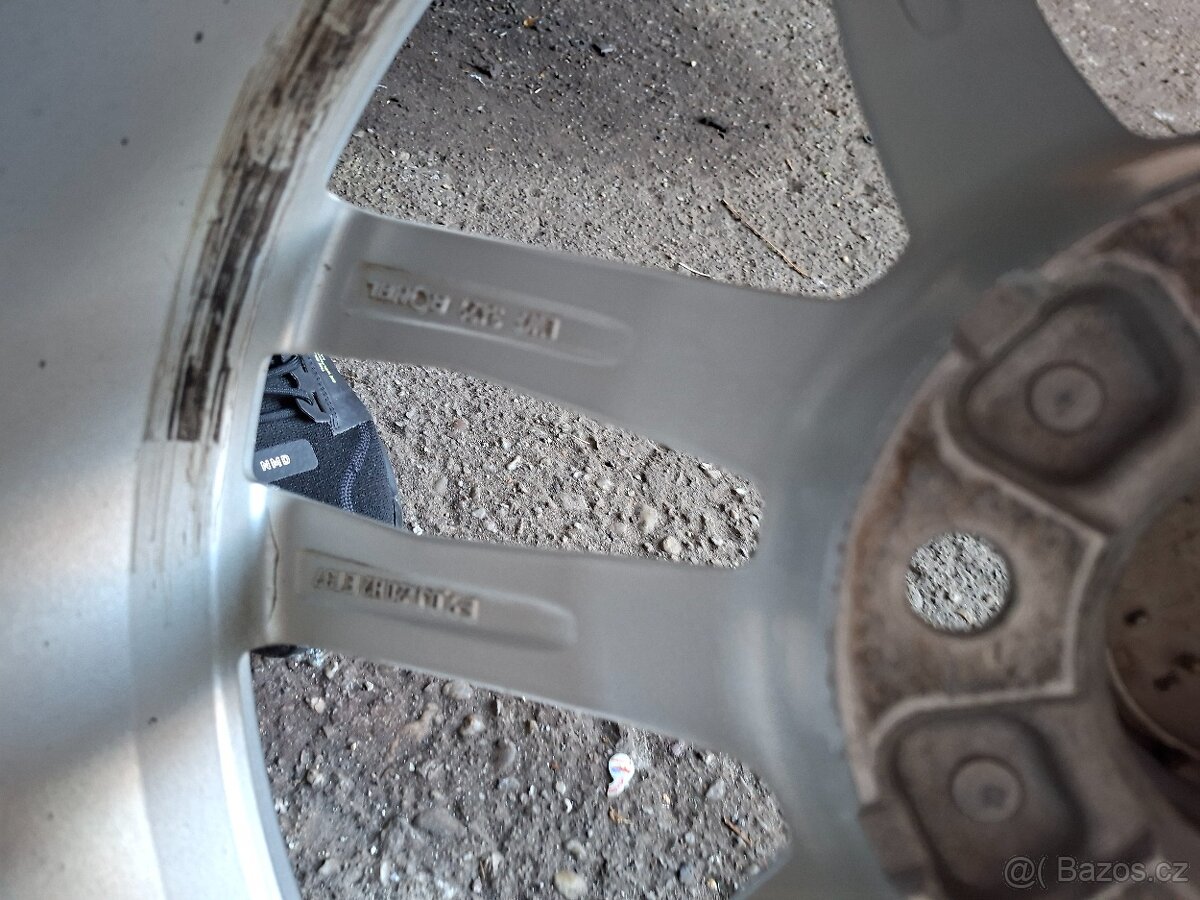 Alu kola Audi R20 5x112 originál s novýma gumová kumho. - 15