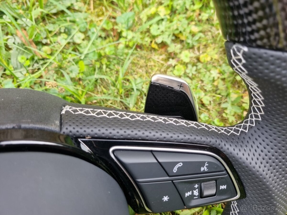 AUDI VOLANT KARBONOVY ZKOSENY s airbagom a RS padlami - 15