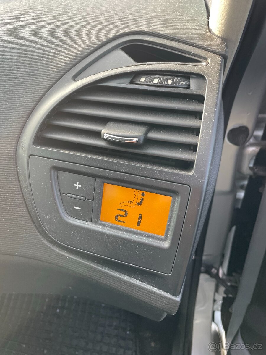 Citroën C4 Picasso - 15