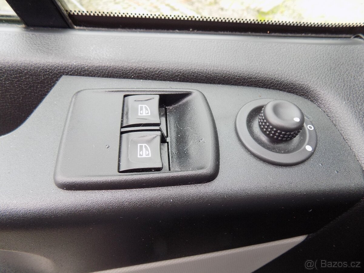 Renault Trafic DCI 120 DC KLIMA TEMP 6 sed. - 15