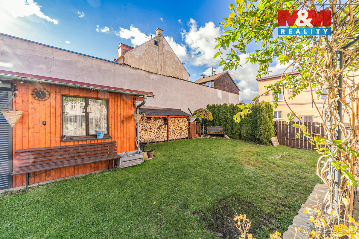 Prodej bytu 3+1, 76 m², Karlovy Vary, ul. Příčná - 15