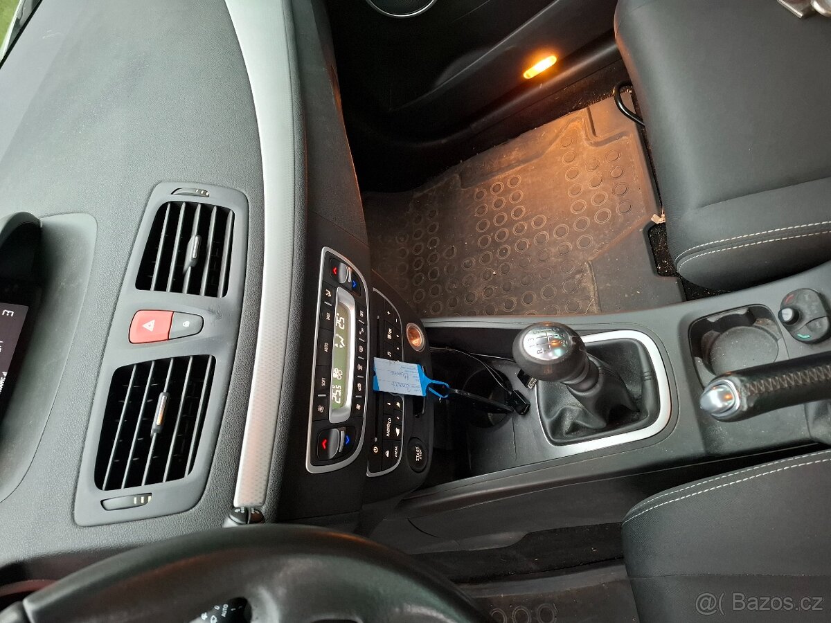 Renault Megane 1.5 DCI 81kw. Kombi Klima Model 2010-- - 15