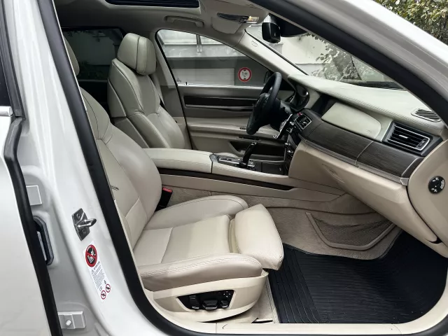 BMW Řada 7 750i Long xDrive Night Vision Soft-close Head-Up - 15