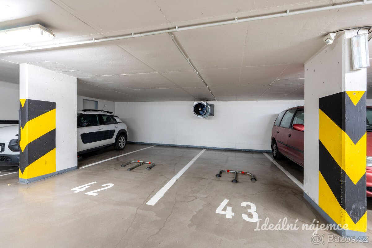 Pronájem bytu 2+kk, Podvinný mlýn, Libeň 23900 Kč/měs, 52 m2 - 15