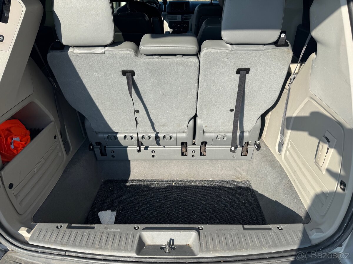 Chrysler voyager/volkswagen routan - 15